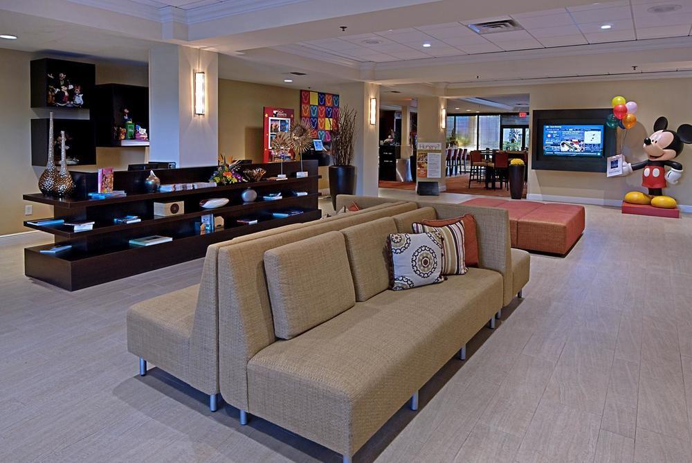 Courtyard By Marriott Orlando Lake Buena Vista At Vista Centre Exterior foto