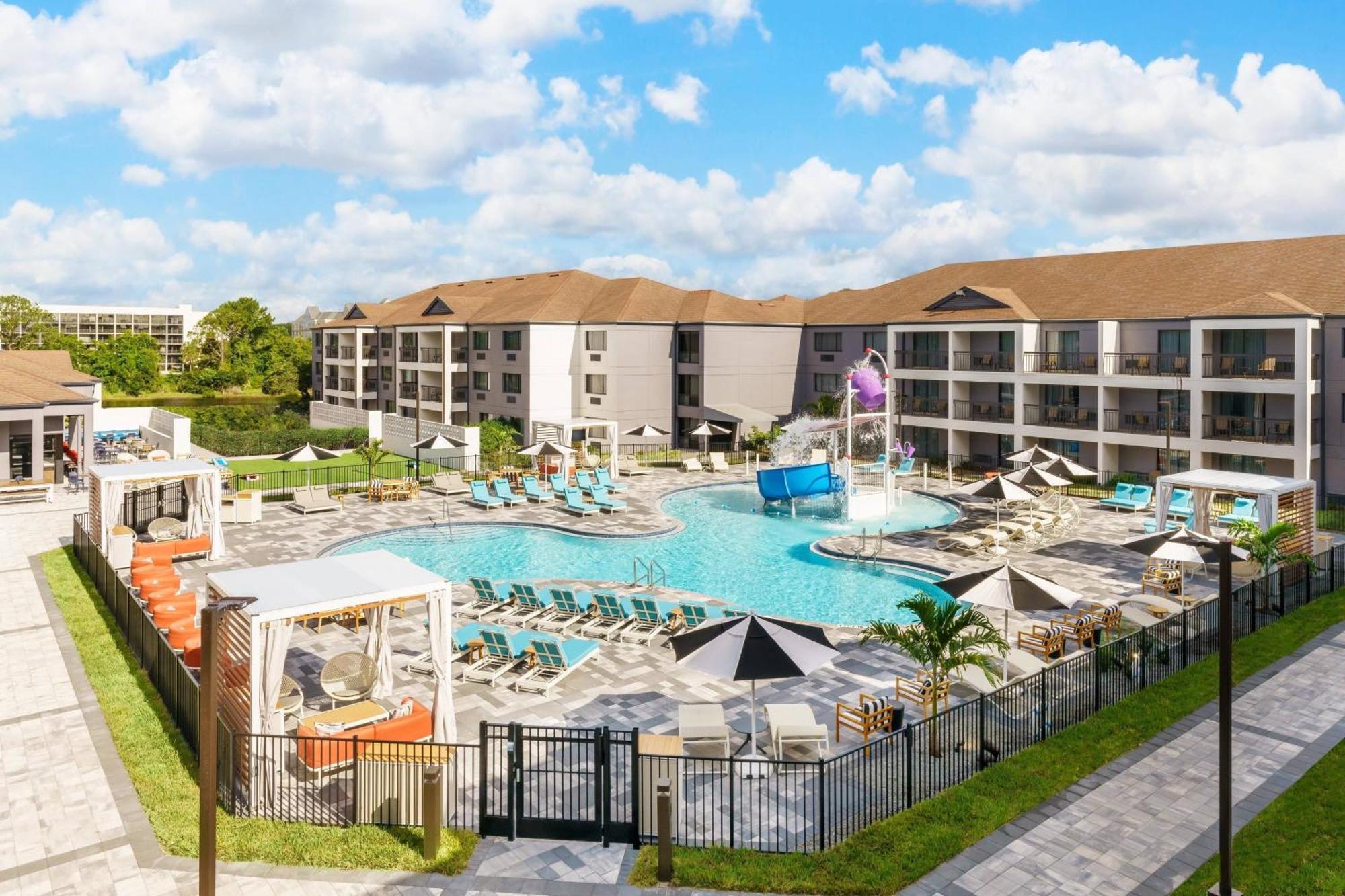 Courtyard By Marriott Orlando Lake Buena Vista At Vista Centre Exterior foto
